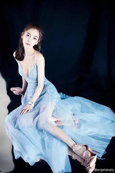 杨颖身高爆料视频最新,最新爆料视频揭示真实身高数据  第1张